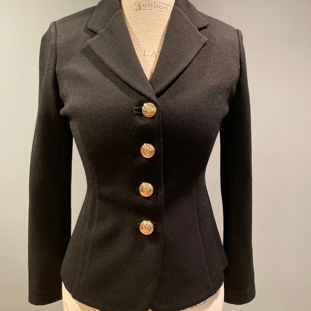 EUC St. John Basics black knit jacket size 2